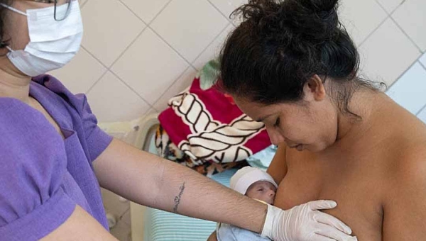 Saúde do Acre lança campanha para aumentar estoque do Banco de Leite Humano da Maternidade Bárbara Heliodora