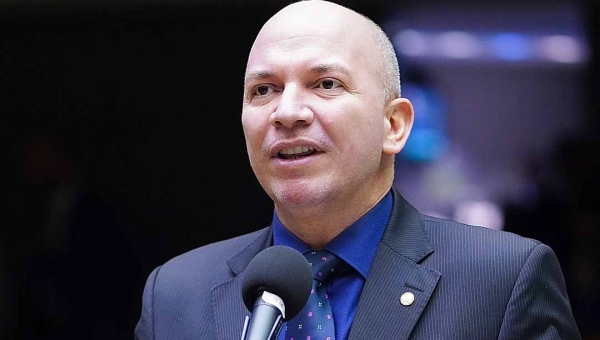 Gerlen Diniz pede urgência na tramitação de PL que suspende por 180 dias pagamento de empréstimos de vítimas de catástrofes