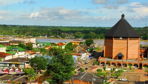 Estudantes da Ufac e Ifac em Cruzeiro do Sul dizem não ao corte de Bolsonaro na Educação