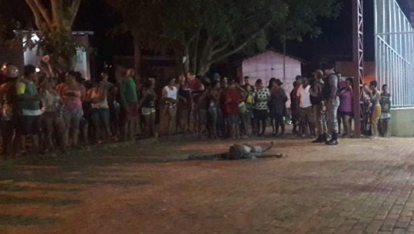 Jovem é morto na pracinha do Plácido de Castro, região da Baixada da Sobral 