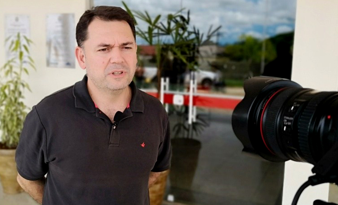Alysson Bestene está na Casa Civil para decidir se sai ou continua como secretário de Saúde
