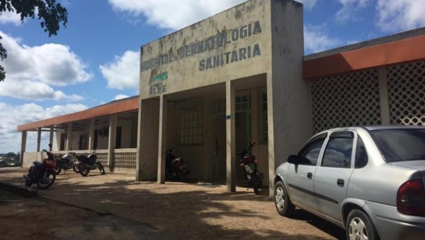 Pacientes arcam com confecção de próteses há quatro anos em Cruzeiro do Sul