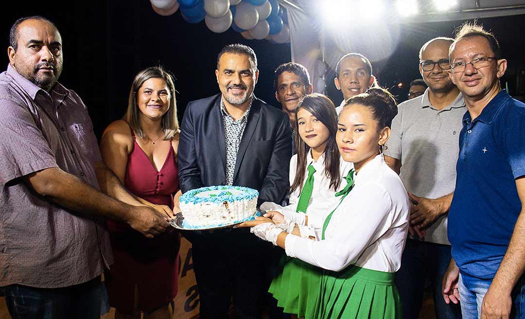 Prefeito Ilderlei Cordeiro é homenageado no aniversário de 61 anos da Vila Lagoinha