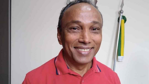 Sibá Machado diz que Gladson e Bolsonaro não sabem o que é governar: "Eles não têm noção"