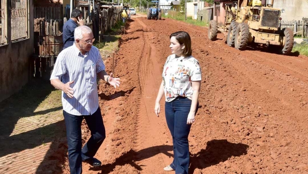 Prefeita Socorro Neri vistoria obras nos bairros Taquari, Bom Jesus e Recanto dos Buritis