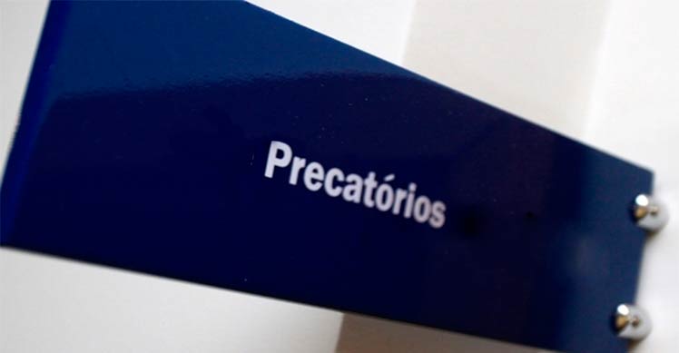 Frente Nacional de Prefeitos apresenta publicação sobre precatórios com artigo escrito por procuradores de Rio Branco