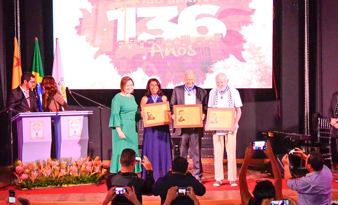 Prefeitura homenageia personalidades com a Comenda Volta da Empreza neste sábado