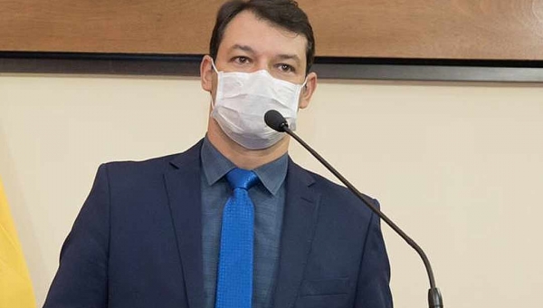 PL de Roberto Duarte que suspende os prazos de validade dos concursos públicos é sancionado
