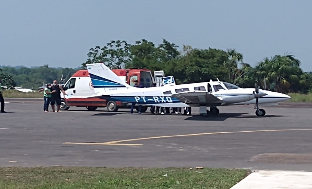 Cantor e radialista Giovanni Accioly é transferido em UTI aérea após acidente grave em Tarauacá