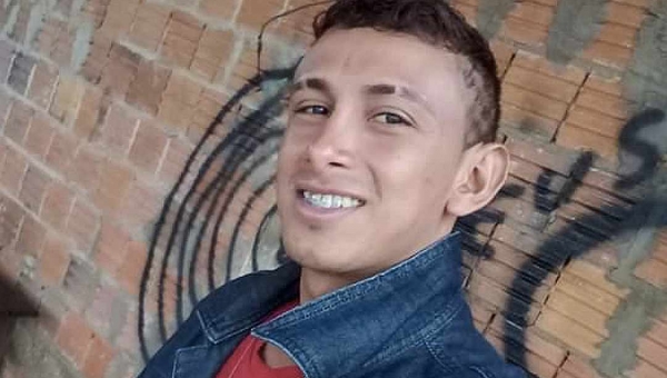 Jovem é morto em Brasileia na madrugada deste sábado com quatro tiros; crime pode ter motivação passional
