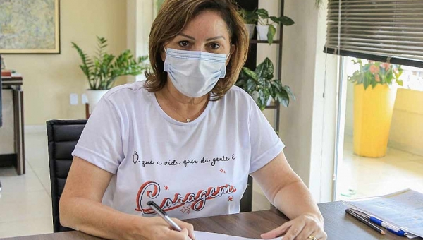 CONHEÇA SOCORRO NERI, DO PSB, CANDIDATA A PREFEITA DE RIO BRANCO