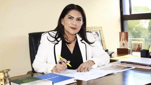 "Não tenho cargos e não pretendo ter, voto a favor da reforma para fortalecer a segurança do nosso estado." diz Antonia Sales