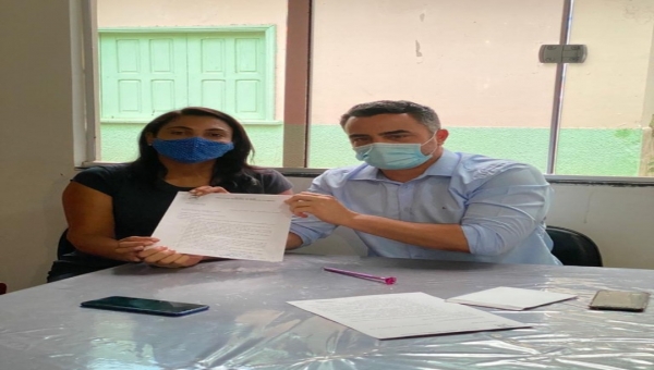 Prefeito André Maia entrega chave da cidade à nova prefeita Rosana Gomes com dinheiro em caixa, pagamentos em dias e energia paga