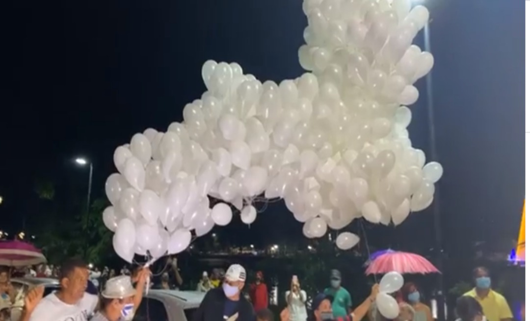 Céu de Rio Branco ganha homenagem às vítimas da Covid-19 na chegada de 2021