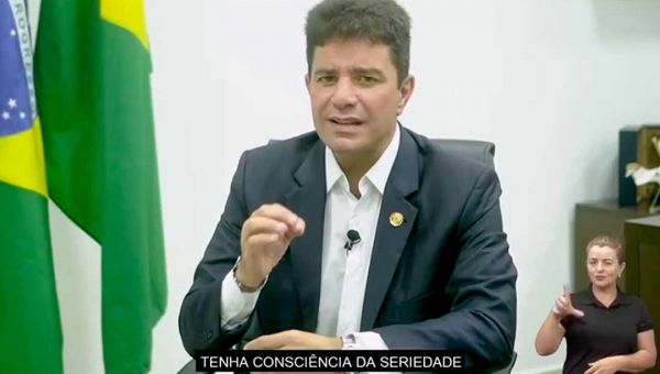 Gladson pede que acreanos sigam protocolos anticovid para evitar que tragédia do Amazonas ocorra no Acre