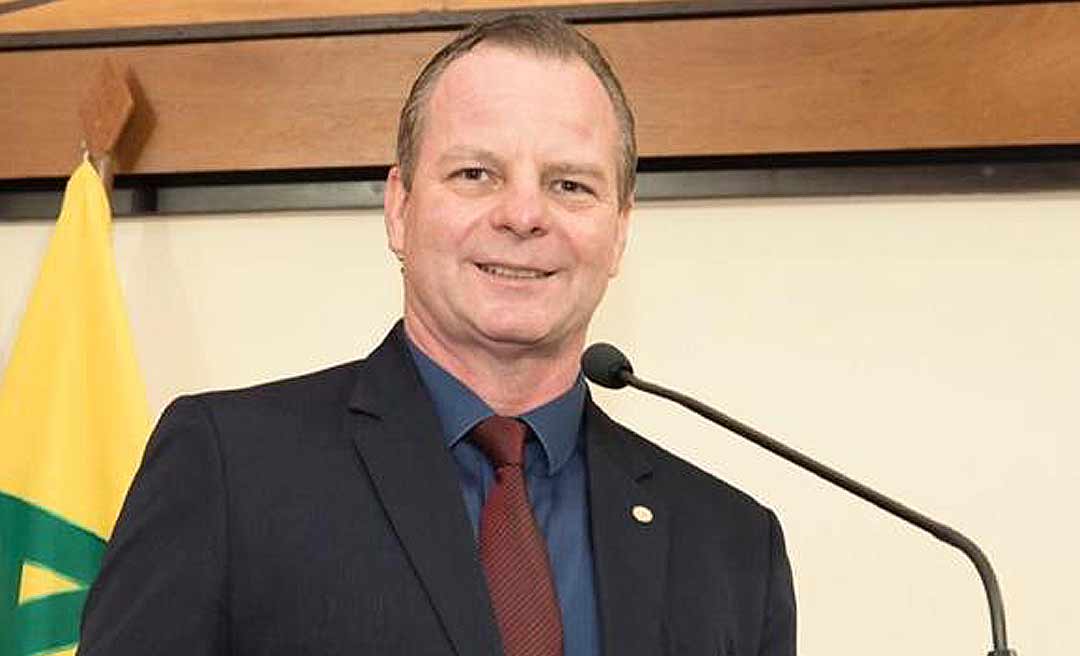Pedro Longo apoia decisão do governo de vetar Reforma Administrativa