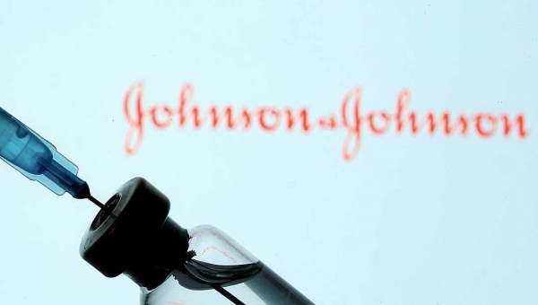 Vacina de dose única da Johnson & Johnson é 66% eficaz contra a covid-19