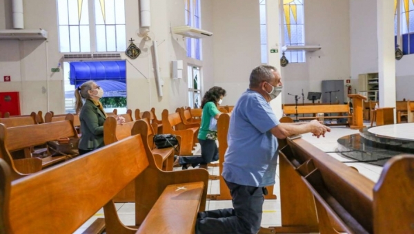 MPAC e MPF pedem suspensão do Decreto que autorizou o funcionamento das igrejas na bandeira vermelha