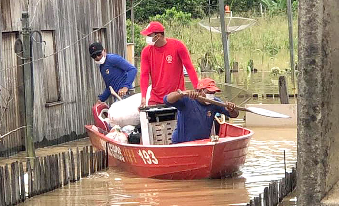 Rio Iaco continua enchendo e já desabrigou 11 pessoas em Sena Madureira