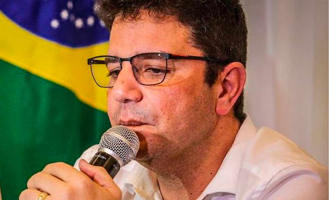 Gladson Cameli enfrenta a maior crise humanitária da história do Acre