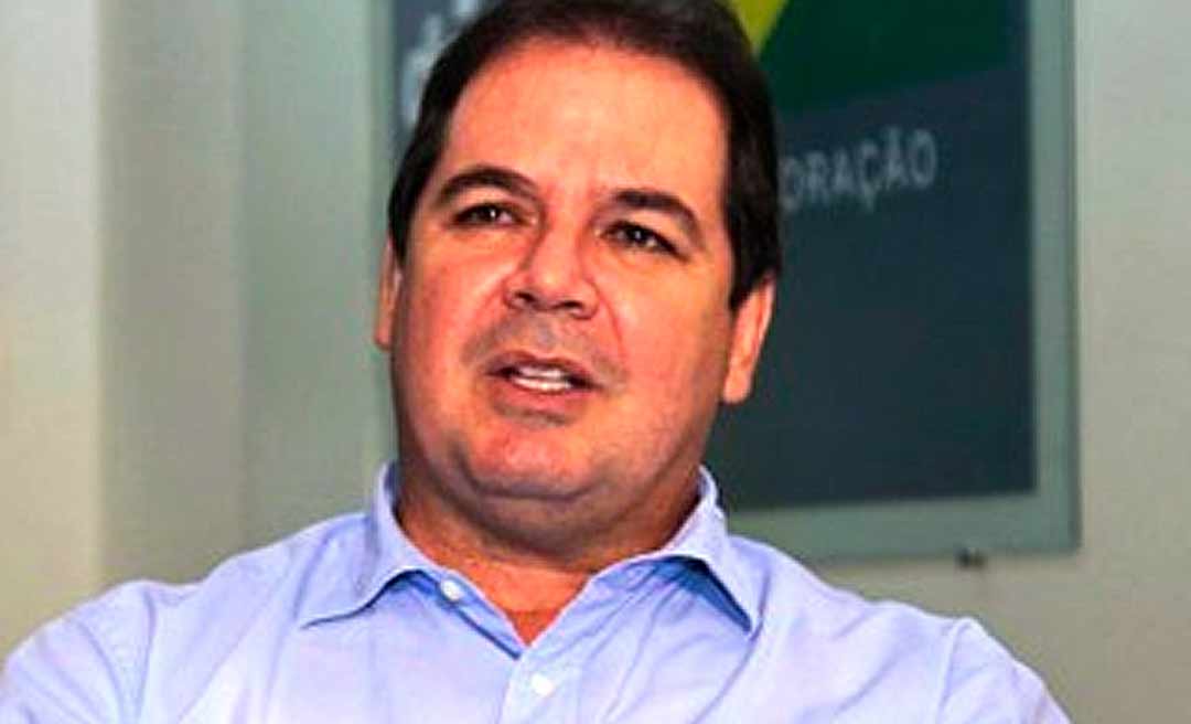 Tião Viana defende vacinação imediata dos brasileiros e aconselha: “olha além do horizonte”