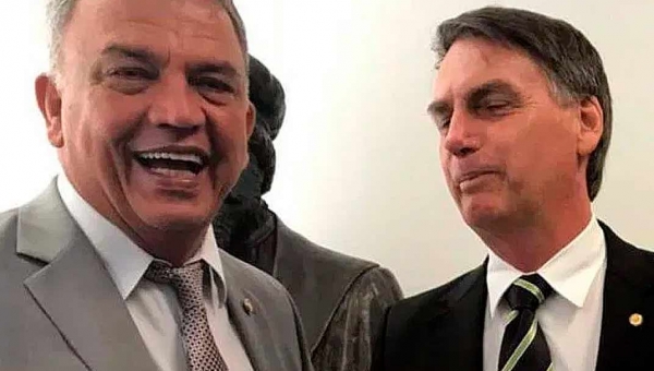 “Só quero dizer que a notícia não é verdadeira”, diz Petecão sobre suposta conversa com Bolsonaro