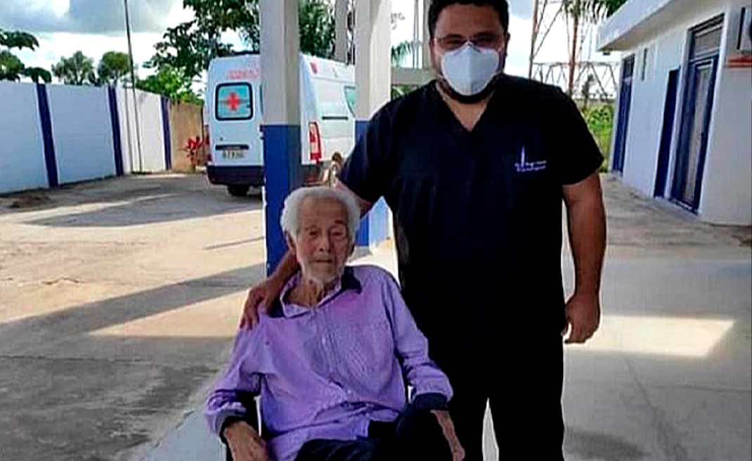 Em Tarauacá, idoso de 101 anos vence a luta contra a covid-19