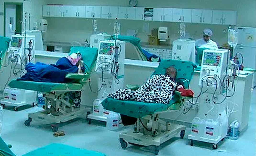 Maioria dos pacientes internados com covid-19 tem idades acima dos 50 anos, revela boletim