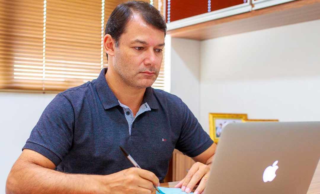 Roberto Duarte propõe aumentar Auxílio do Bem para R$ 300 e incluir beneficiários do Bolsa Família