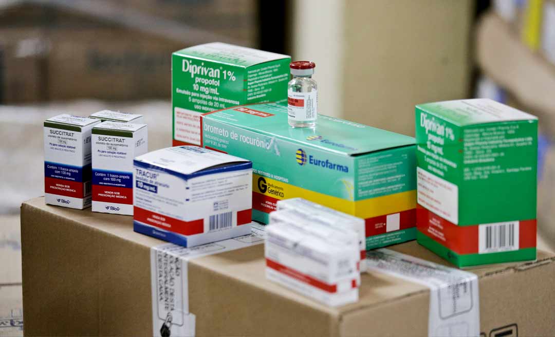 Acre recebe até domingo quase 45 mil unidades de medicamentos destinados à intubação