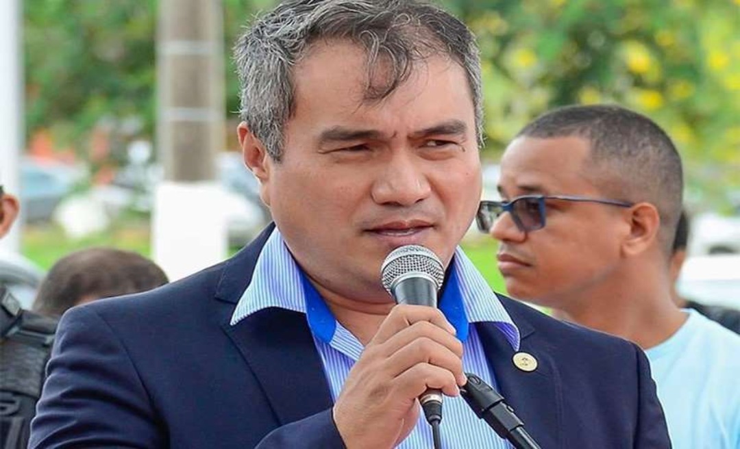 Insatisfeito no PSDB, Minoru revela que deve se filiar ao PSD e integrar projeto de Petecão