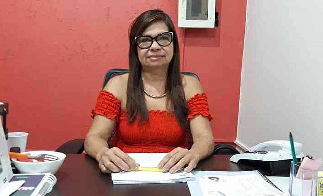 Após analisar proposta do governo, Sinproacre defende a continuidade da greve até que reivindicações dos professores sejam atendidas
