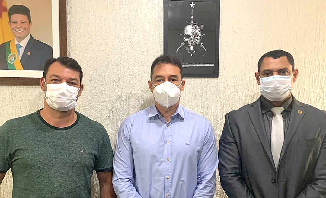 Roberto Duarte se reúne com secretário de segurança para debater estratégias de segurança no Distrito Industrial