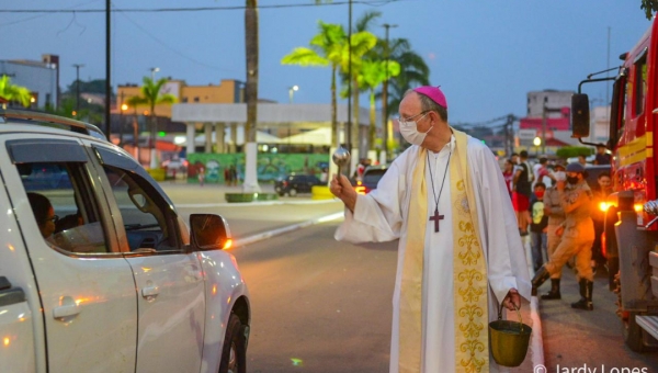 Novenário de Nossa Senhora da Glória em Cruzeiro do Sul encerra com carreata
