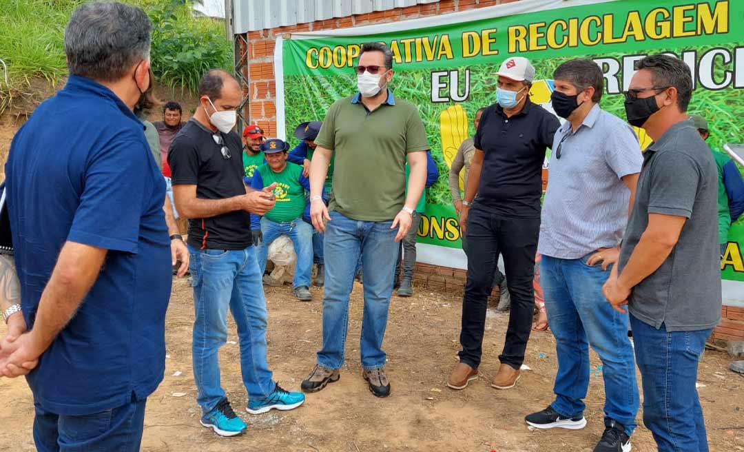 Alan Rick visita Cooperativa de Catadores em Cruzeiro do Sul e reforça apoio ao município