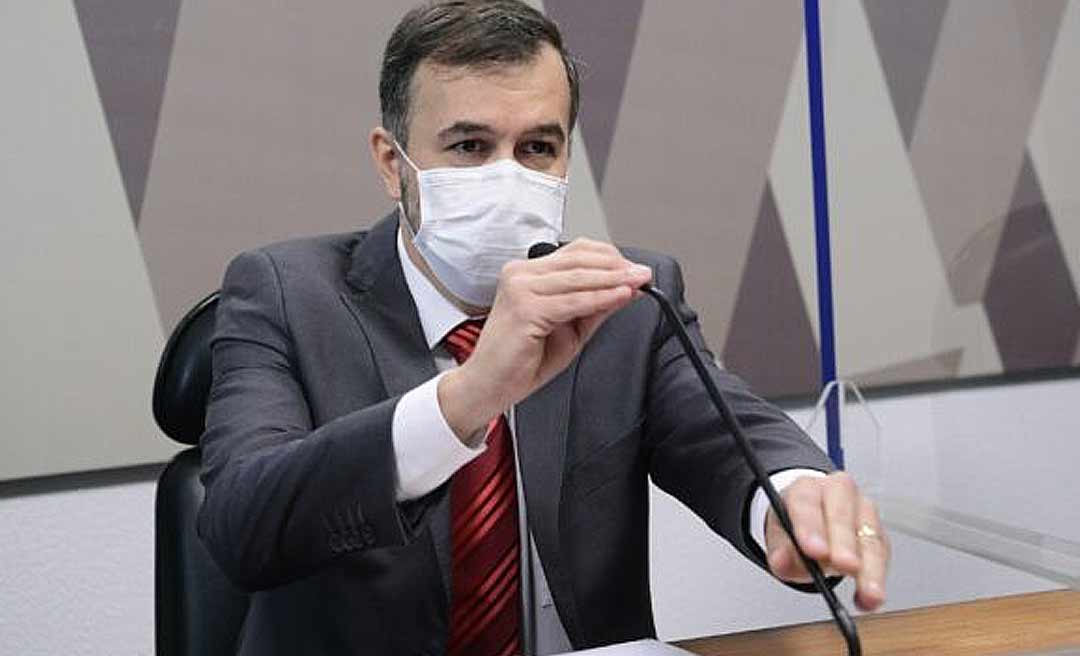 CPI defende punição de Bolsonaro por falsificação de documento público