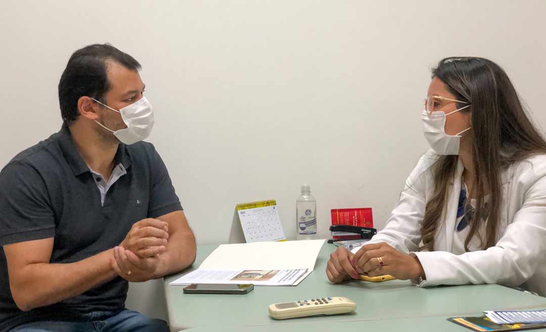 No Procon, Duarte cobra cumprimento da Lei que proíbe cobrança em religação de energia