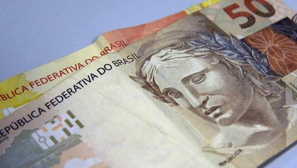 Caixa paga hoje Auxílio Brasil a cadastrados com NIS final 4