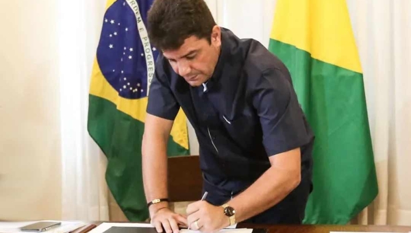 Gladson Cameli decreta situação de emergência em todo Acre por causa do surto de gripe; houve aumento de 120% nas internações