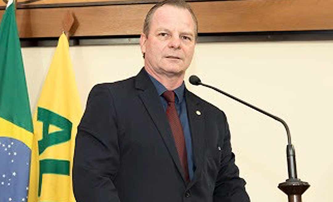 Longo informa que Governo iniciará processo de licitação das linhas intermunicipais do Estado