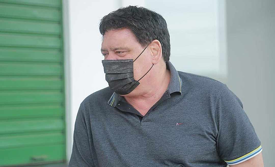 Flaviano diz que Bocalom precisa resolver logo o problema do transporte coletivo