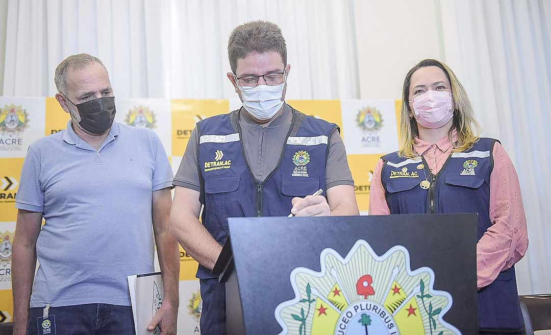 Governador Gladson Cameli assina decreto de criação do Programa CNH Social