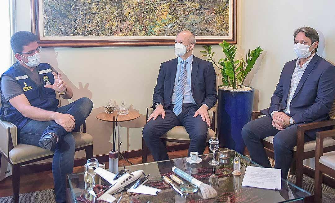 Ao novo procurador-geral de Justiça, Cameli reforça defesa do Estado Democrático de Direito