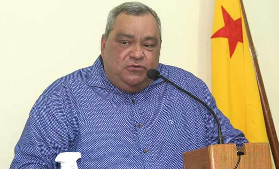 Mazinho Serafim surpreende e anuncia que é pré-candidato a governador do Acre pelo MDB
