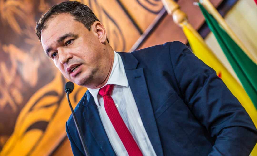 Aleac aprova PEC de Daniel Zen que cria Renda Mínima Acreana
