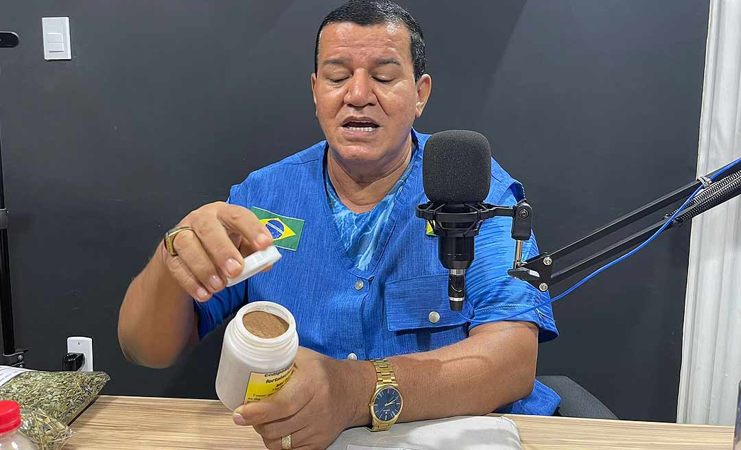 “Catuaba, Marapuama, Nó de Cachorro e Pau de Resposta, deixam o homem envernizado”, garante Doutor Raiz