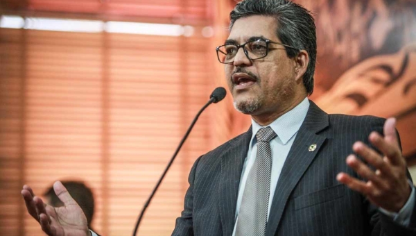 Edvaldo Magalhães destaca trabalho realizado pela União do Vegetal no Acre