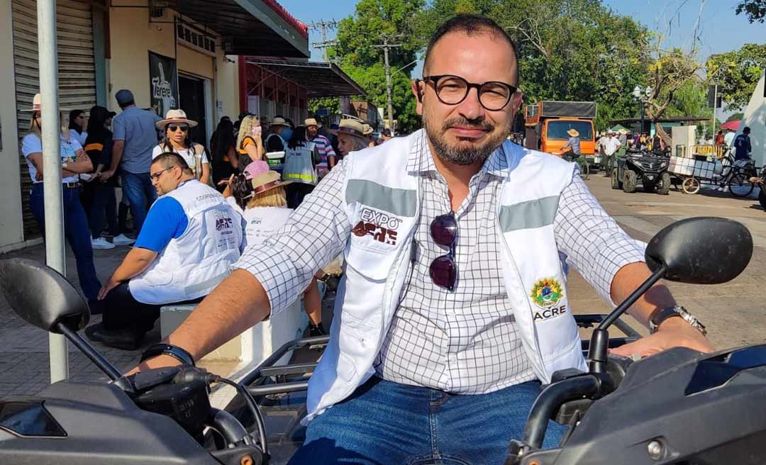 Secretário diz que Estado vai ressarcir empresários que tiveram prejuízos causados por forte chuva na Expoacre