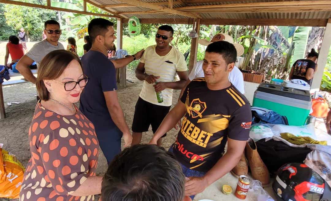 Com itinerário no Juruá, Vanda Milani visita mercados e comunidades em Cruzeiro do Sul