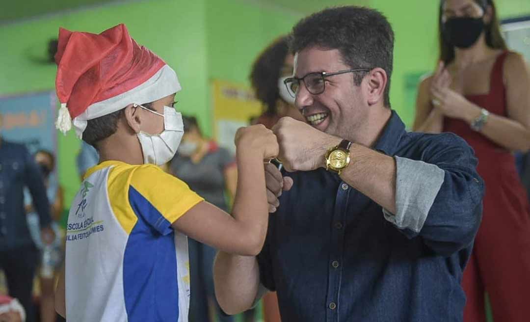 Gladson prestigia lançamento de candidatura de Socorro Neri a deputada federal e reforça planos para a Educação